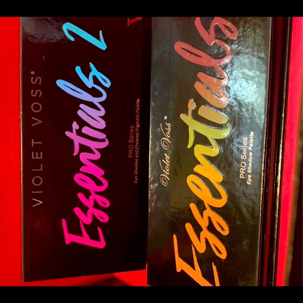 VIOLET VOSS ESSENTIAL & ESSENTIAL 2